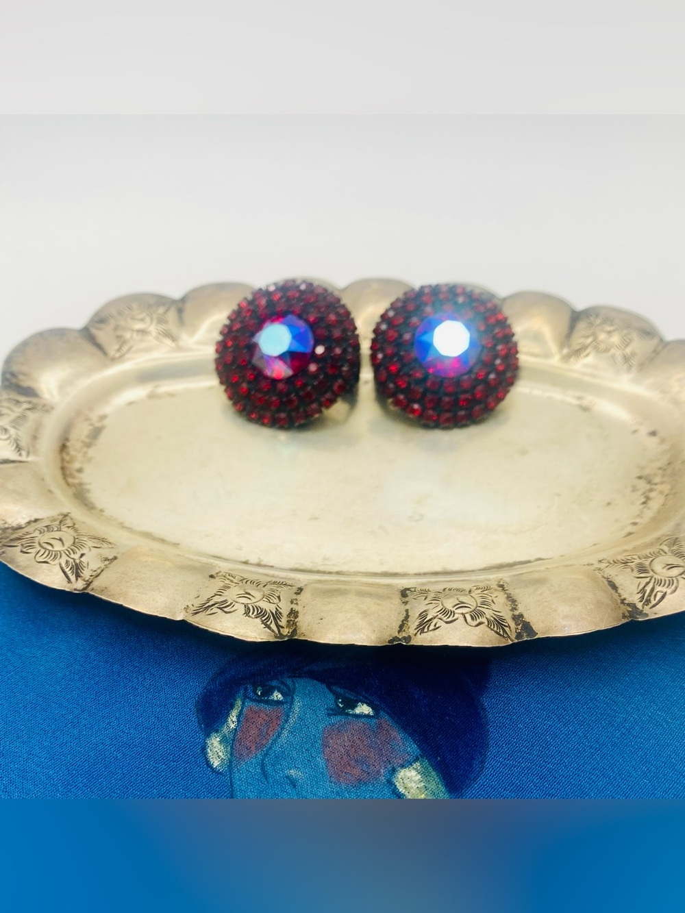 Rare Vintage WEISS Red Rhinestone Triple Halo AB Clip-On Earrings - Picture 4 of 8